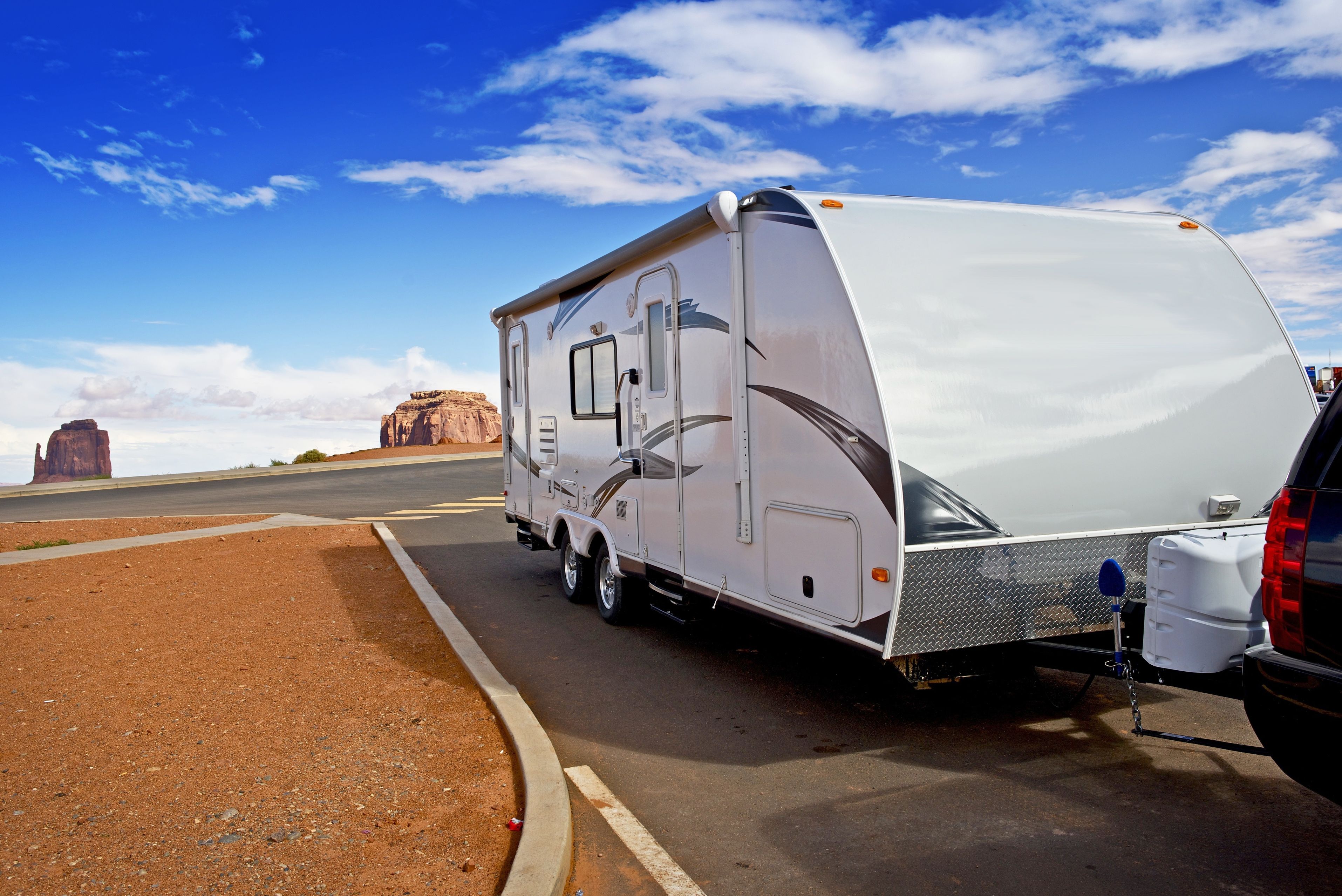 Potential Advantages and Disadvantages of Purchasing From RV Dealers in Des Moines