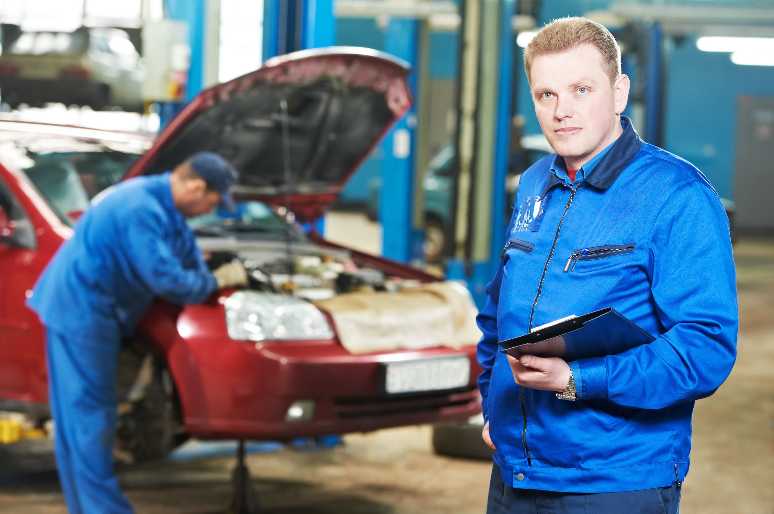 Warning Signs Your Vehicle Needs Auto Repair Services in Jefferson City MO